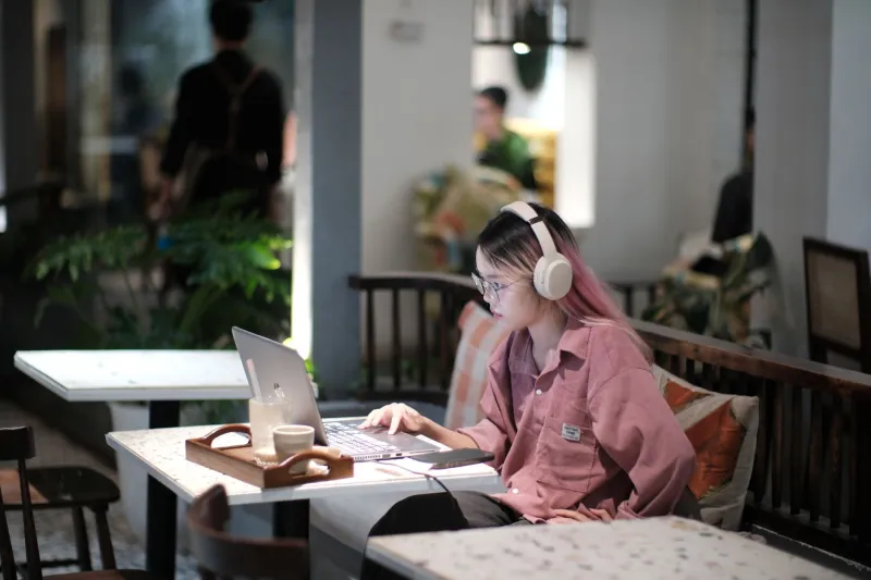 How Mobile Gamers in Southeast Asia Are Funding Passports and Paychecks — While US Players Leave Money on the Table